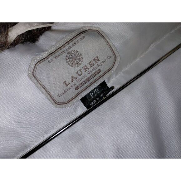 Lauren Ralph Lauren Down Jacket Womens Sz Small Puffer Faux Fur Ivory Zip Preppy - Picture 14 of 14